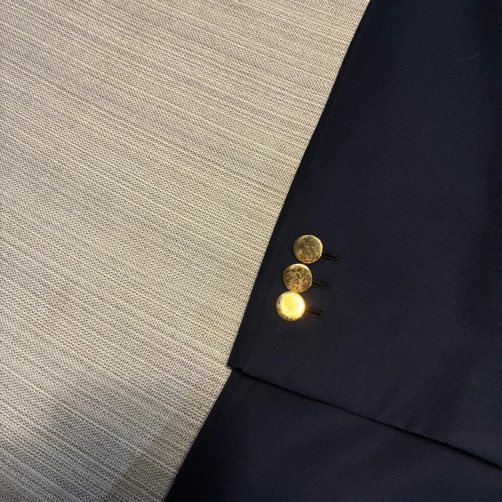 Brioni navy blue